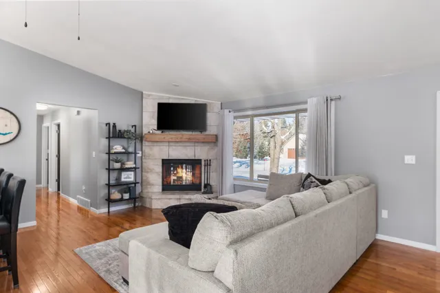 $435,000 | 845 Norwich Court, Nekoosa, WI 54457