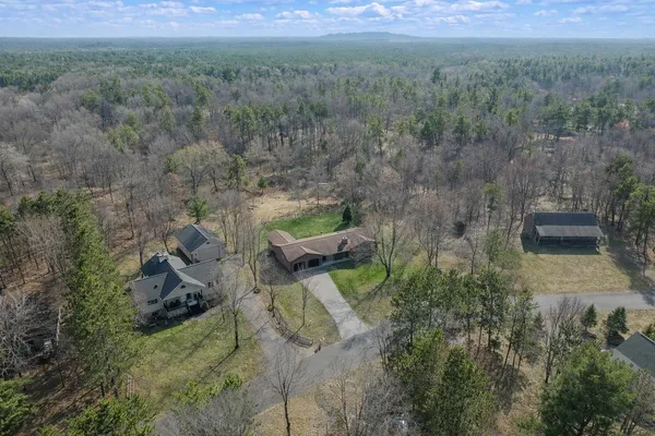 $409,900 | 845 Norwich Court, Nekoosa, WI 54457