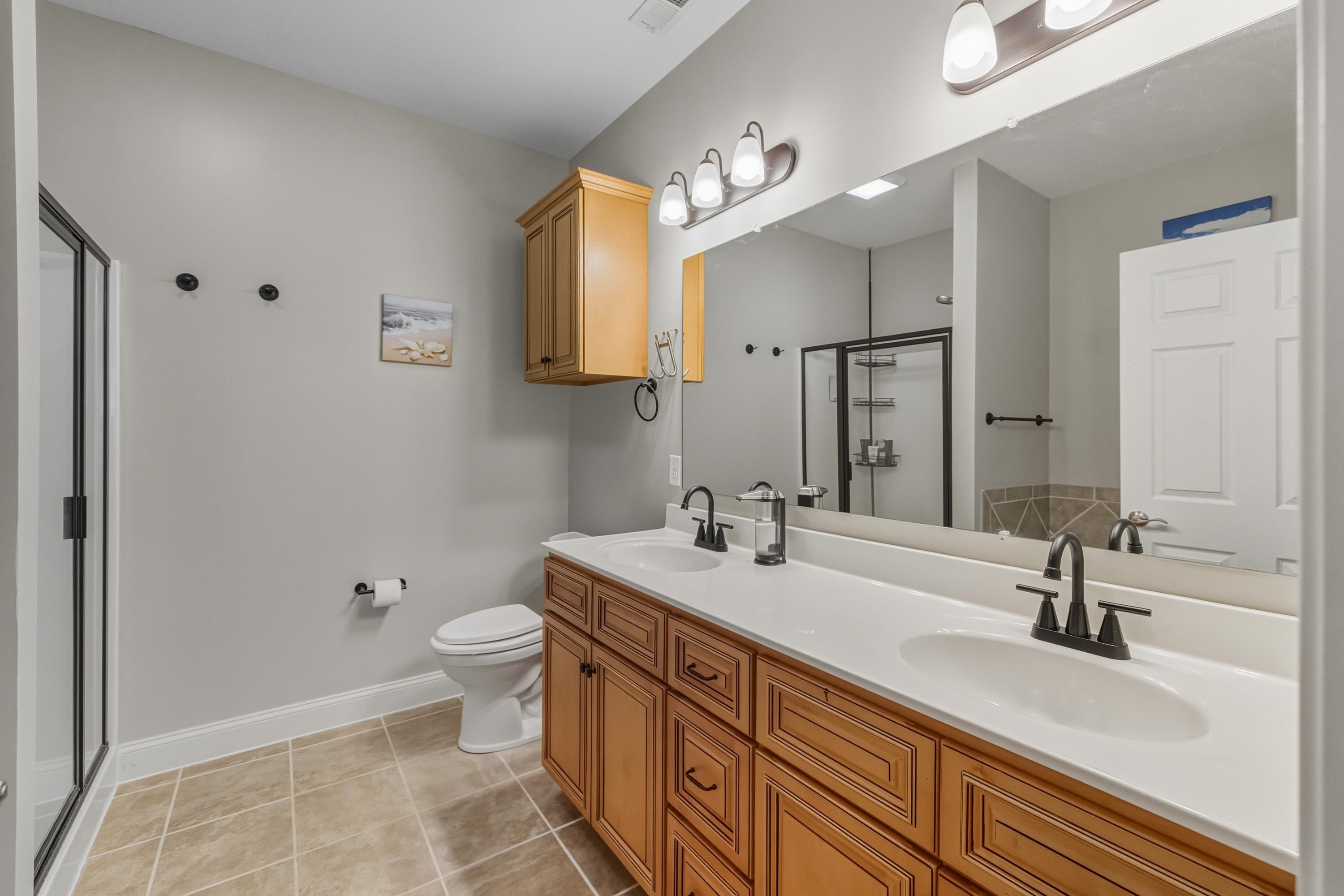 470 Callaway Circle Harrisonburg, VA 22801 - Photo 27 of 73 a bathroom with a sink double vanity and a toilet