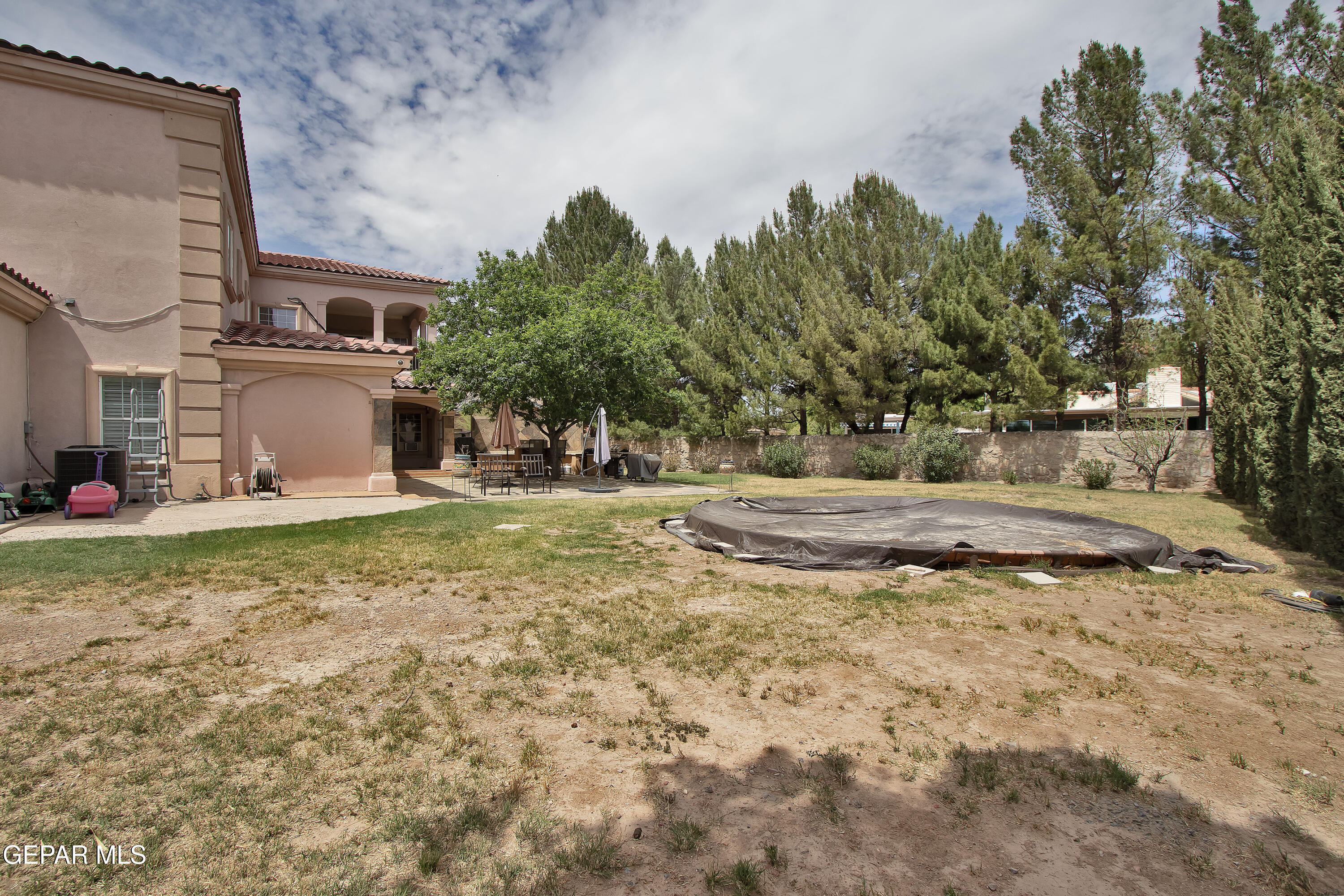 861 Country Club Road El Paso, TX 79932 - Photo 91 of 104 Backyard