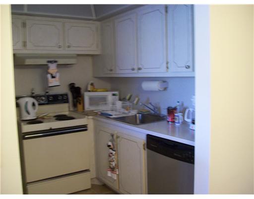63 Fanshaw B, Unit 63 Boca Raton, FL 33434 - Photo 4 of 9 Additional Photo