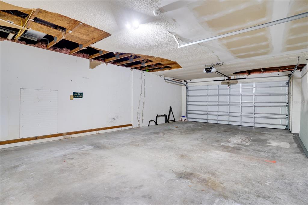 12161 100th Avenue Seminole, FL 33772 - Photo 29 of 34 a view of a room with an empty space