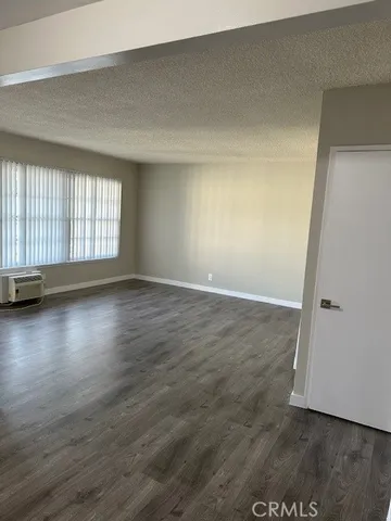 $1,799 | 5223 Auckland Avenue, Unit 5, North Hollywood, CA 91601