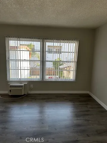 $1,799 | 5223 Auckland Avenue, Unit 5, North Hollywood, CA 91601