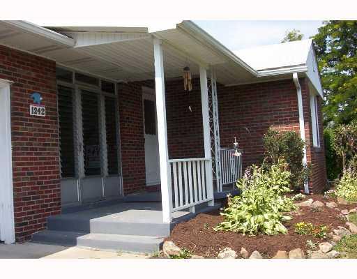 1242 Rutledge Road Transfer, PA 16154 - Photo 8 of 8 Exterior Front.