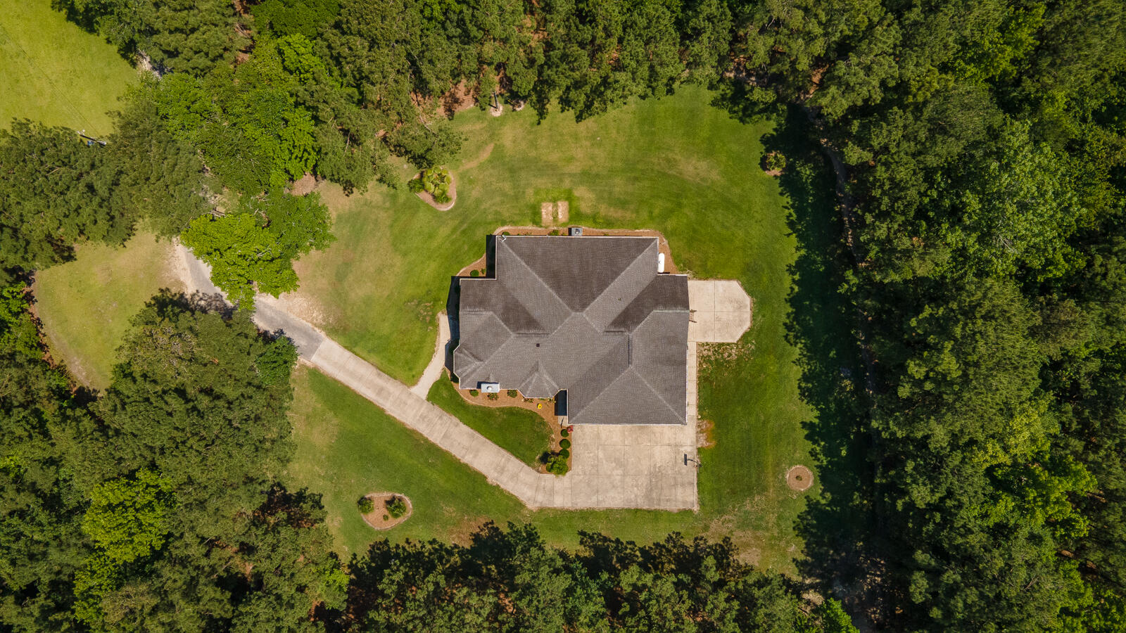428 School Street Ridgeville, SC 29472 - Photo 2 of 62 DJI_0078