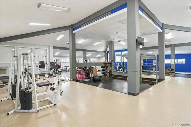a view of a livingroom with furniture and a livingroom