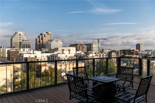 a view of a tennis court