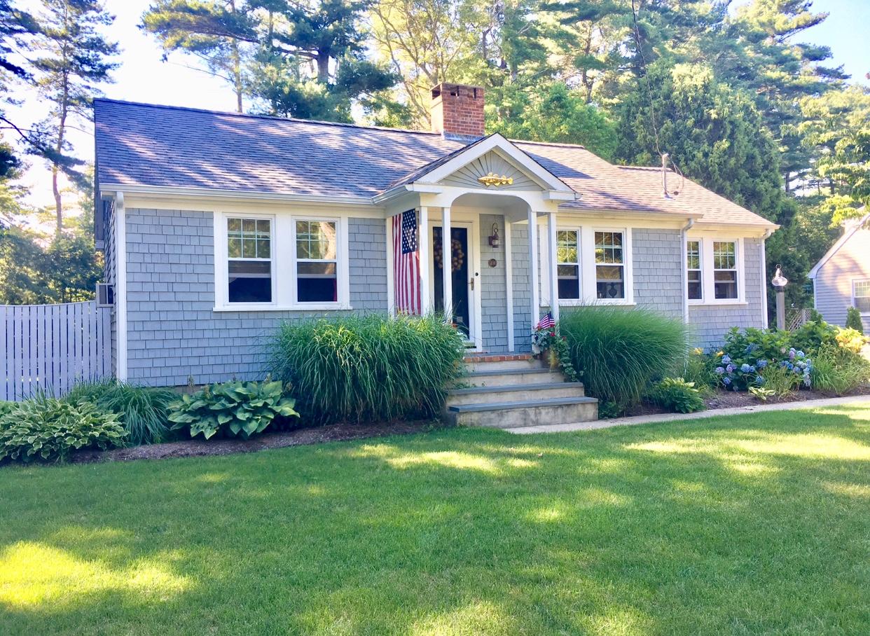 400 Delano Road Marion, MA 02738 - Photo 2 of 21 Front of home