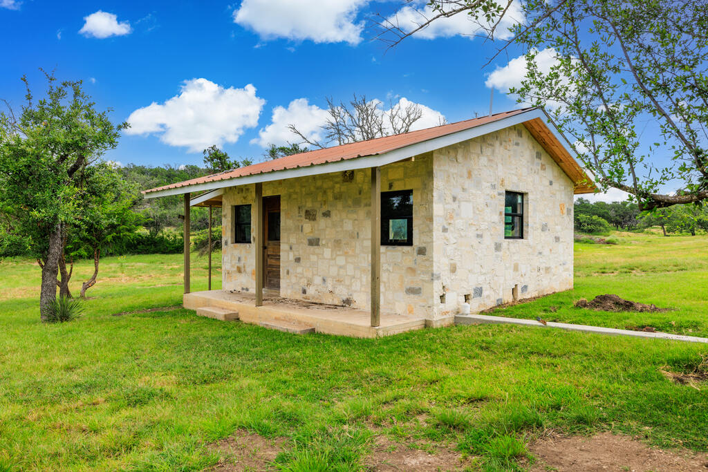 4995 Ranch Road Doss, TX 78618 - Photo 35 of 46 Gallery Image 35
