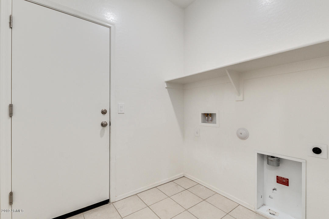 4084 West Ardmore Road Laveen, AZ 85339 - Photo 23 of 30 Laundry