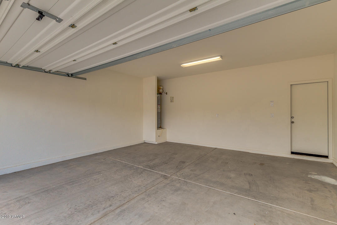 4084 West Ardmore Road Laveen, AZ 85339 - Photo 24 of 30 Garage
