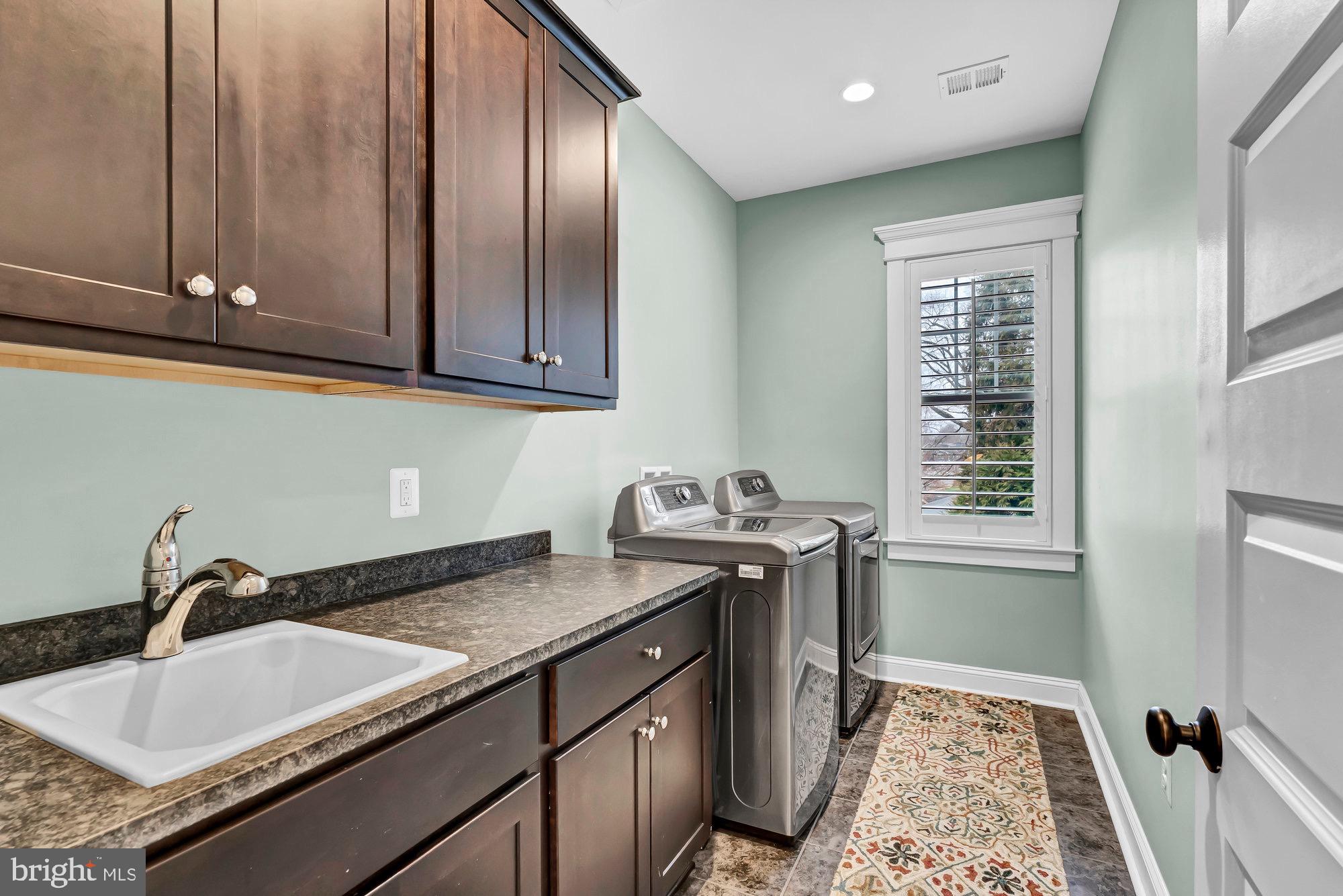 121 Tapawingo Road Southwest Vienna, VA 22180 - Photo 25 of 63