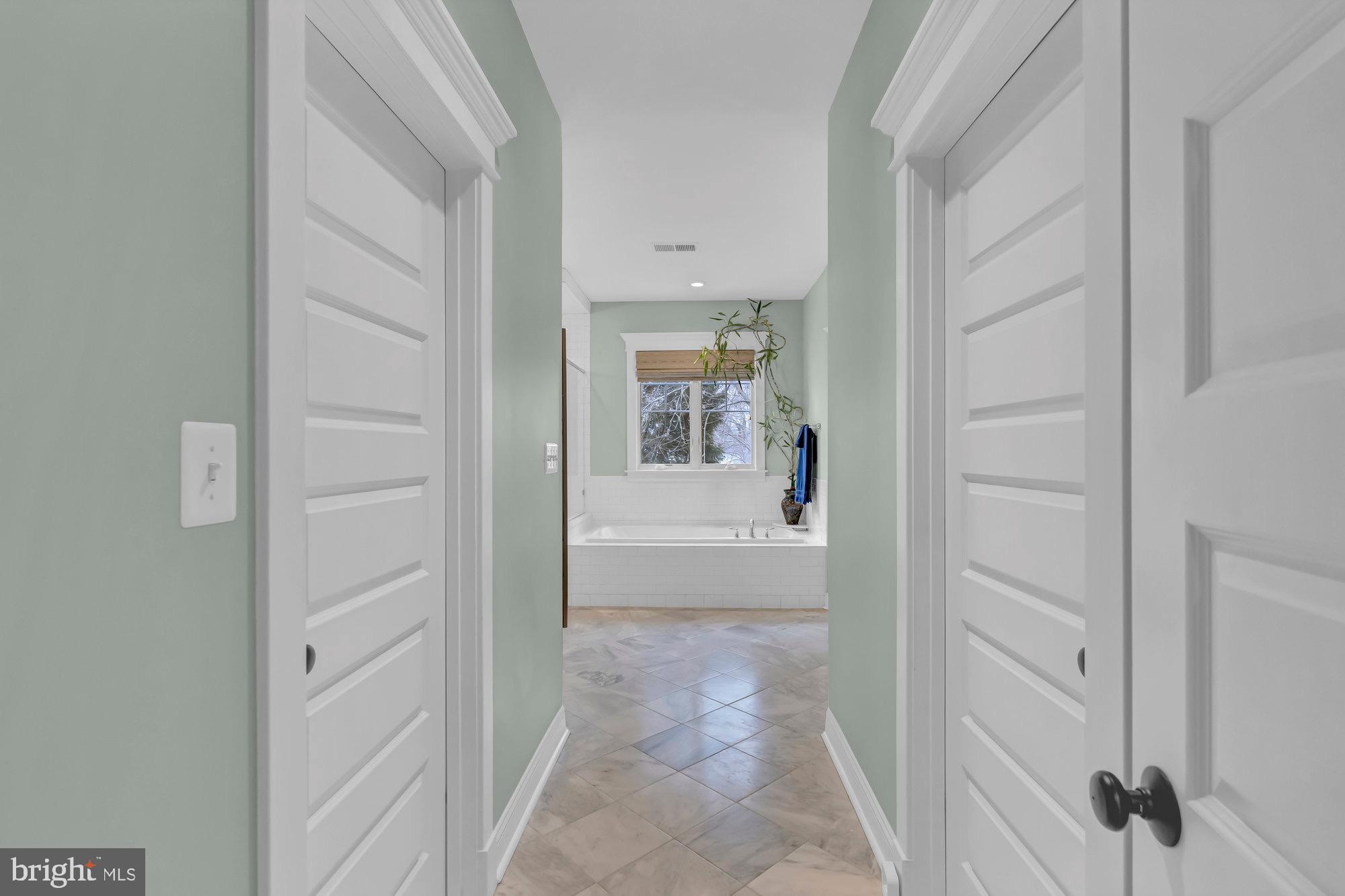 121 Tapawingo Road Southwest Vienna, VA 22180 - Photo 32 of 63