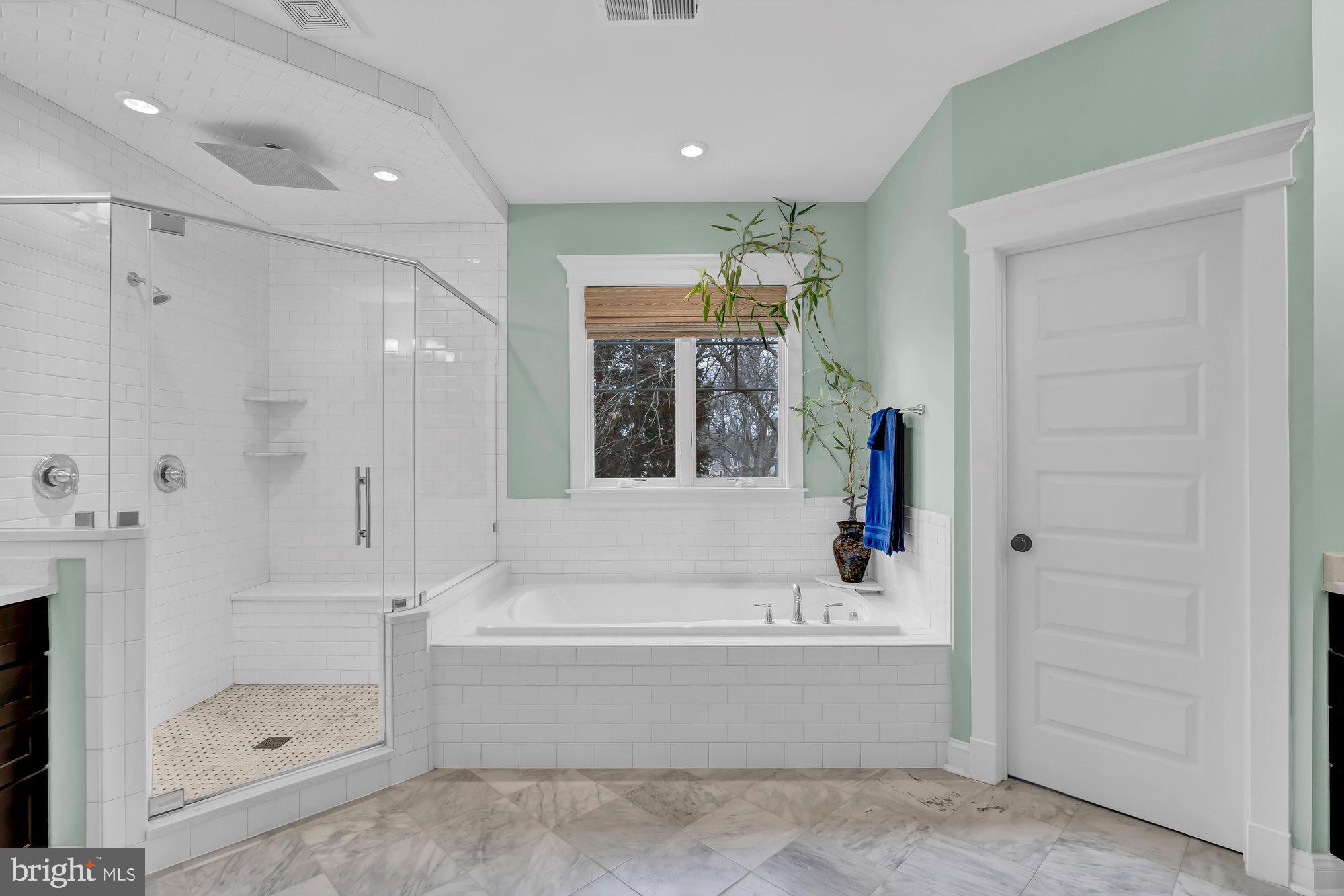 121 Tapawingo Road Southwest Vienna, VA 22180 - Photo 33 of 63