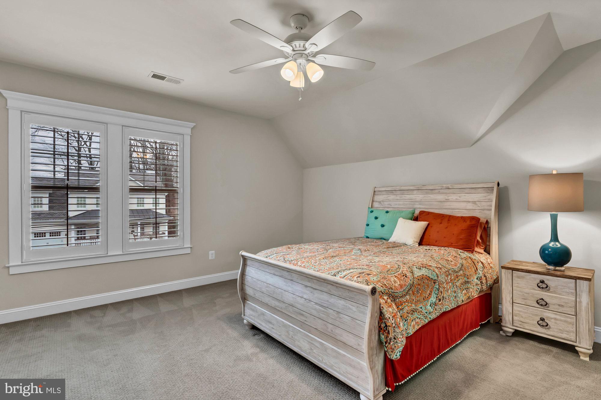 121 Tapawingo Road Southwest Vienna, VA 22180 - Photo 40 of 63