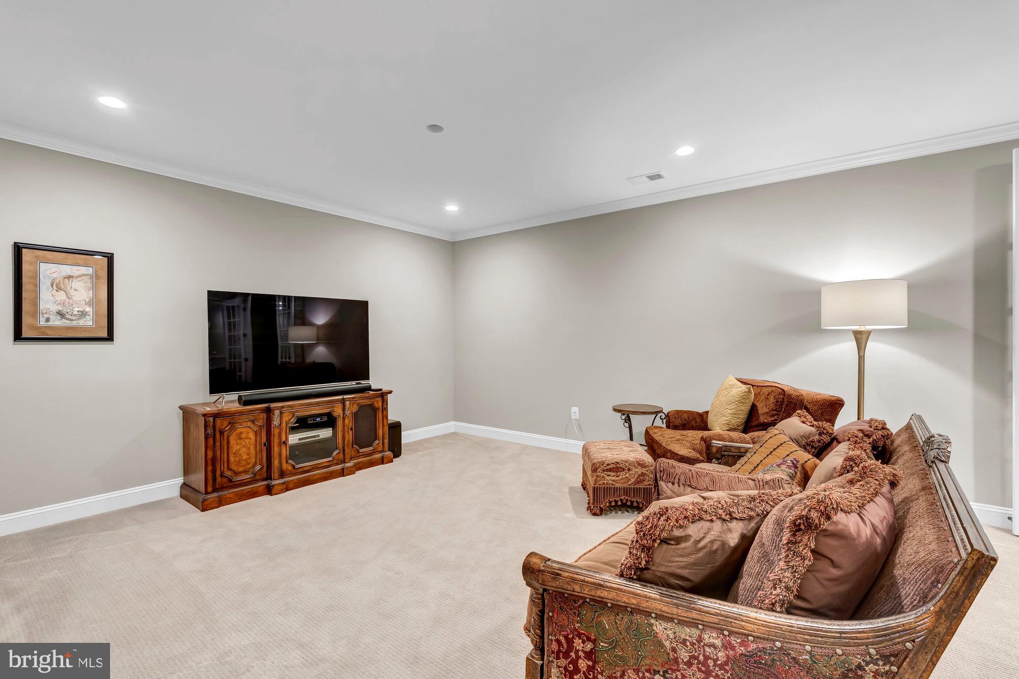 121 Tapawingo Road Southwest Vienna, VA 22180 - Photo 50 of 63