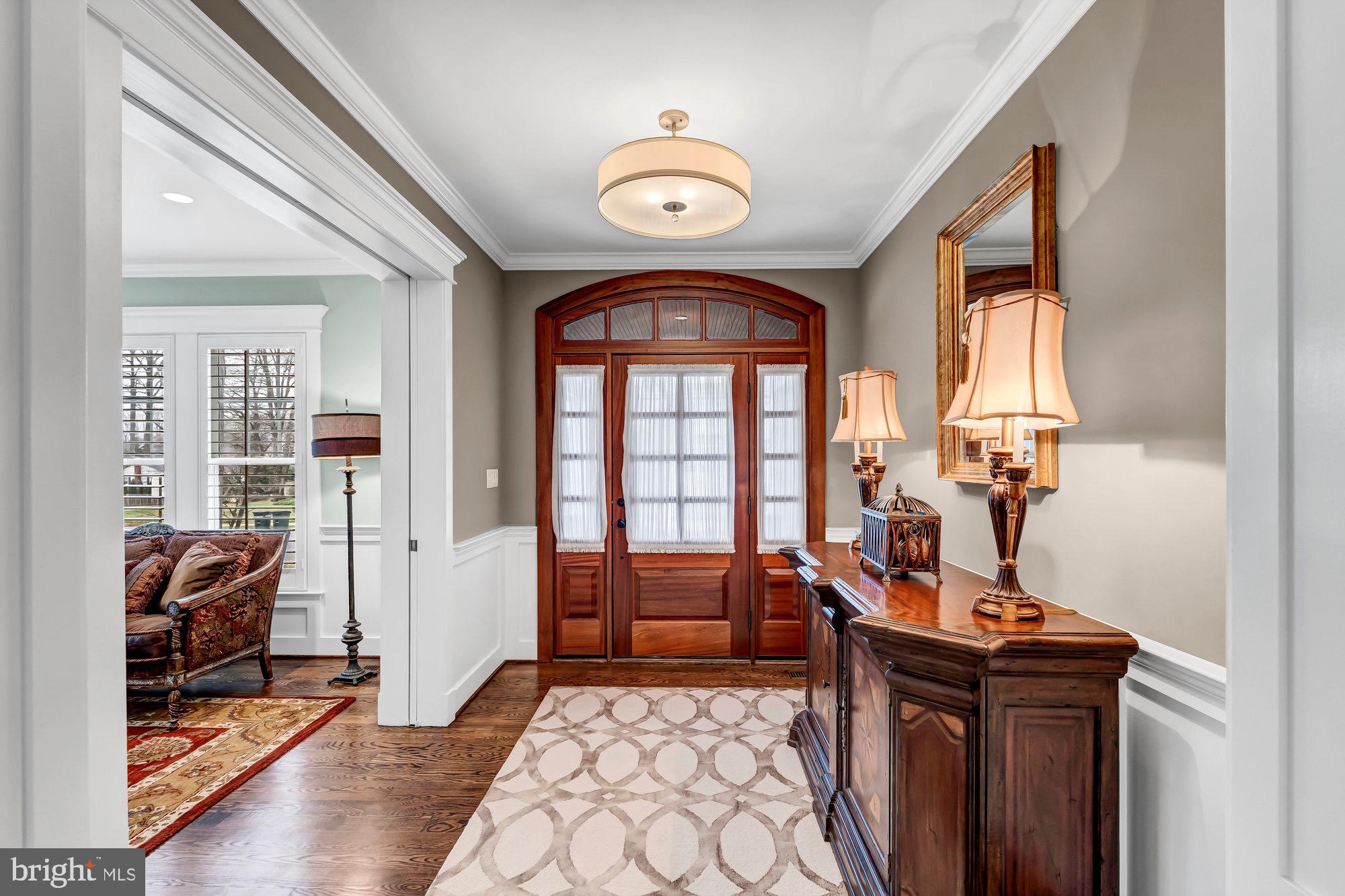 121 Tapawingo Road Southwest Vienna, VA 22180 - Photo 6 of 63