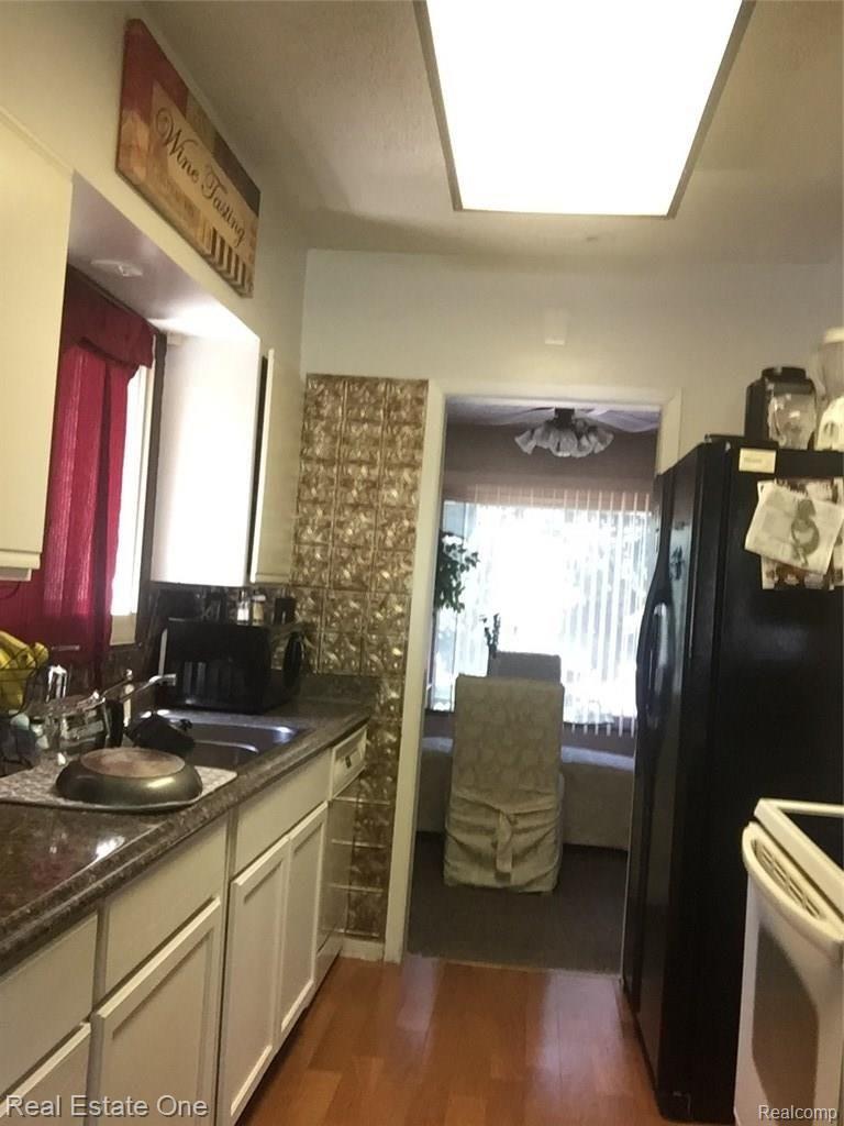 5958 Beech Daly Road Taylor, MI 48180 - Photo 5 of 9 IMG_6298.JPG