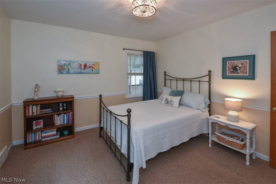 5207 Edenhurst Road Cleveland, OH 44124 - Photo 16 of 30
