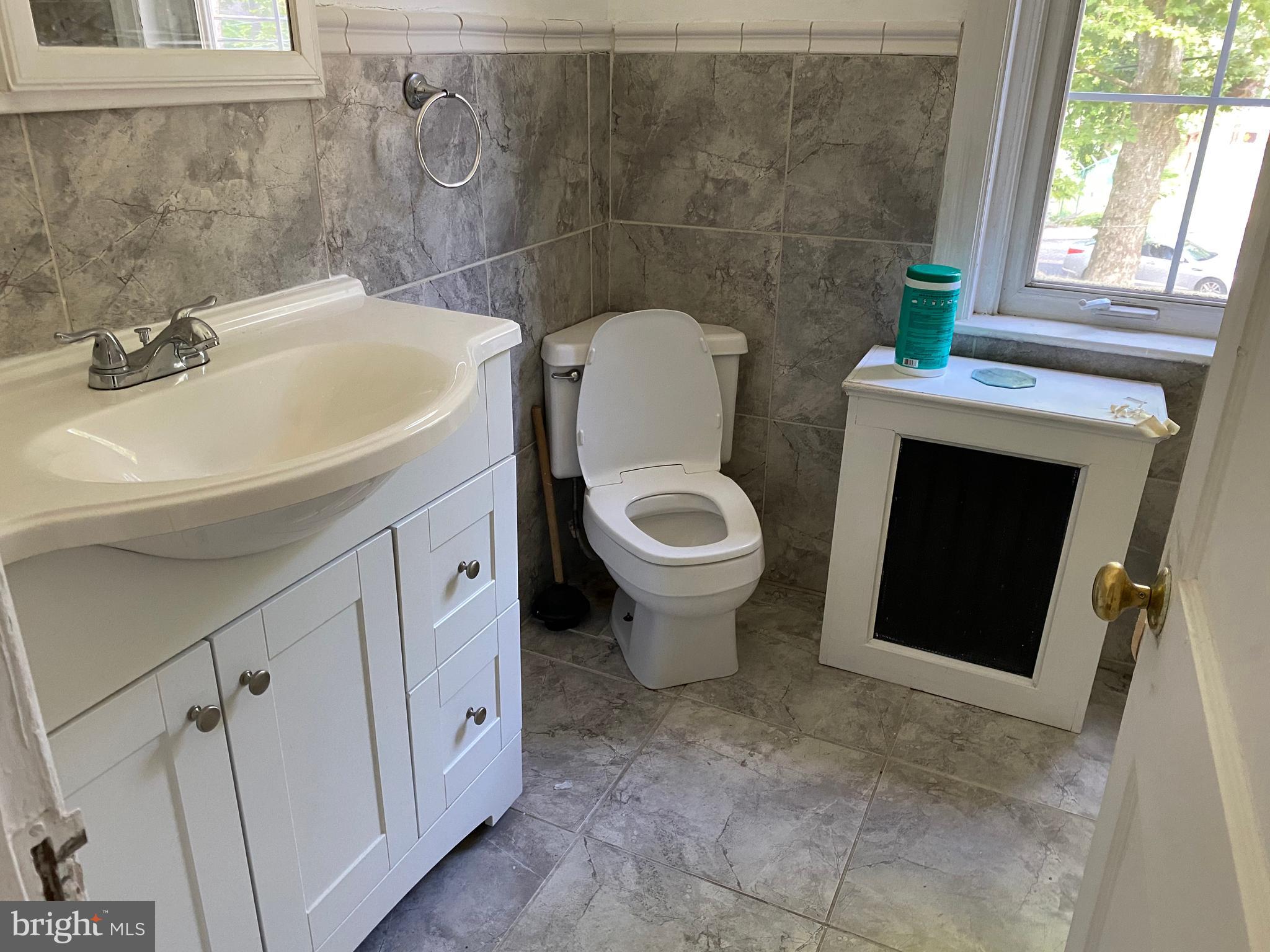 382 Church Road Elkins Park, PA 19027 - Photo 14 of 17 Bathroom