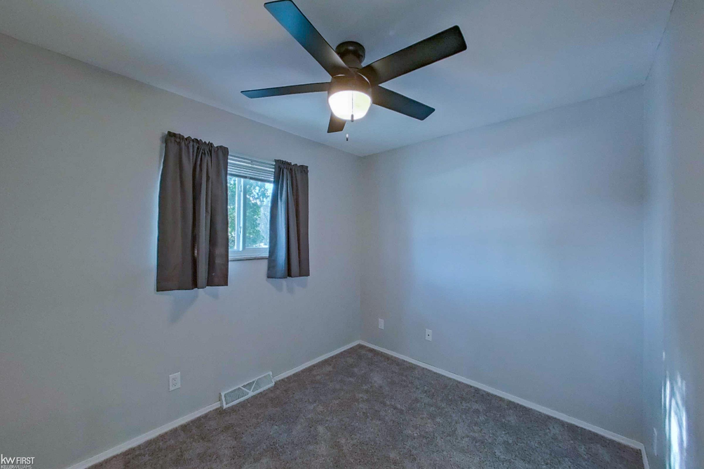 6421 North Webster Road Mount Morris, MI 48458 - Photo 13 of 42 50163033-afa58079-80d8-4166-bb04-ff607bf501cc.JPG