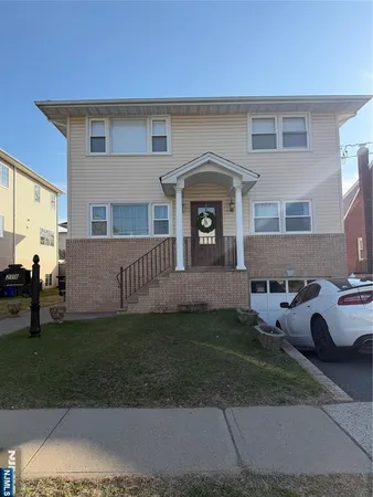 $2,200 | 218 Copeland Avenue, Lyndhurst, NJ 07071
