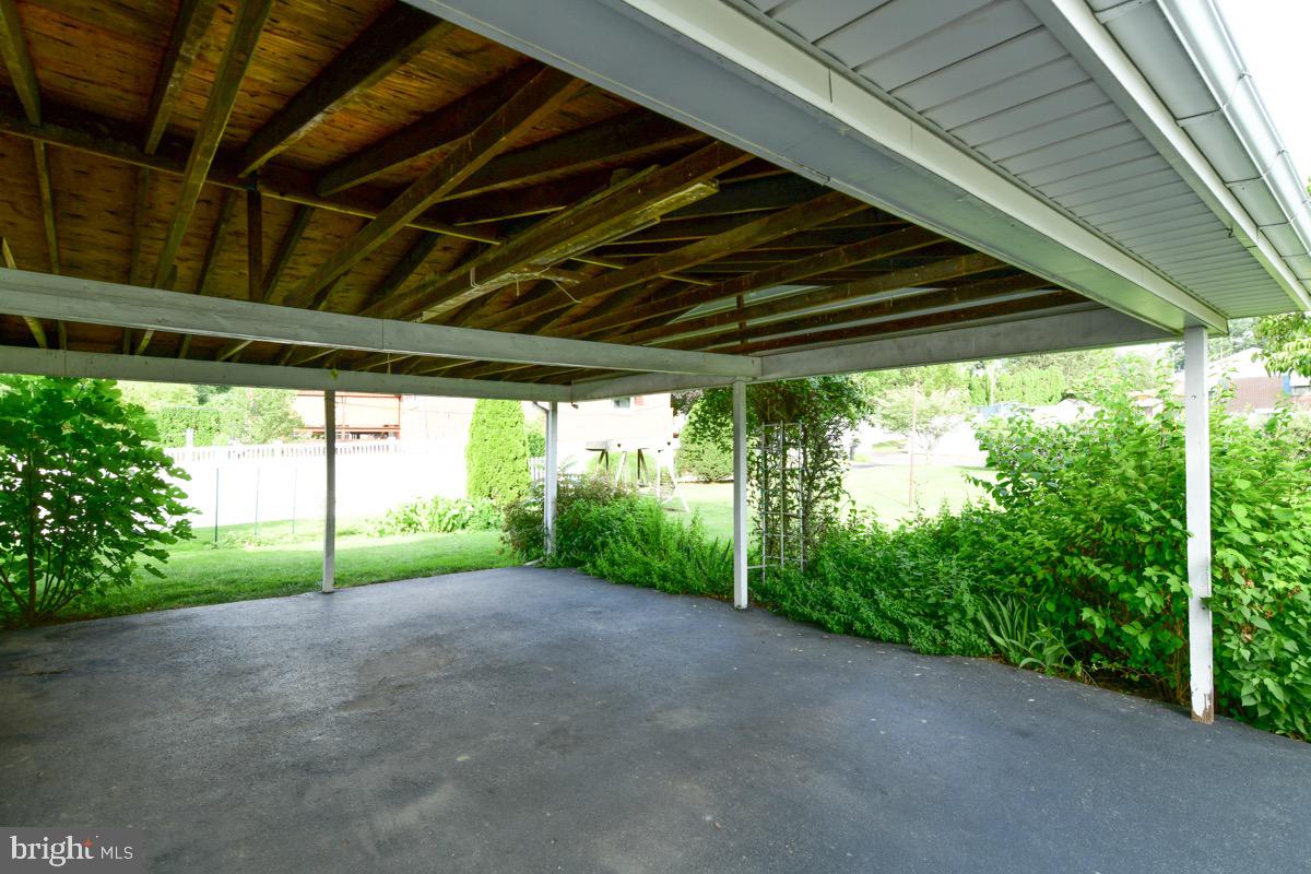 4001 Stoudts Ferry Bridge Road Reading, PA 19605 - Photo 21 of 52