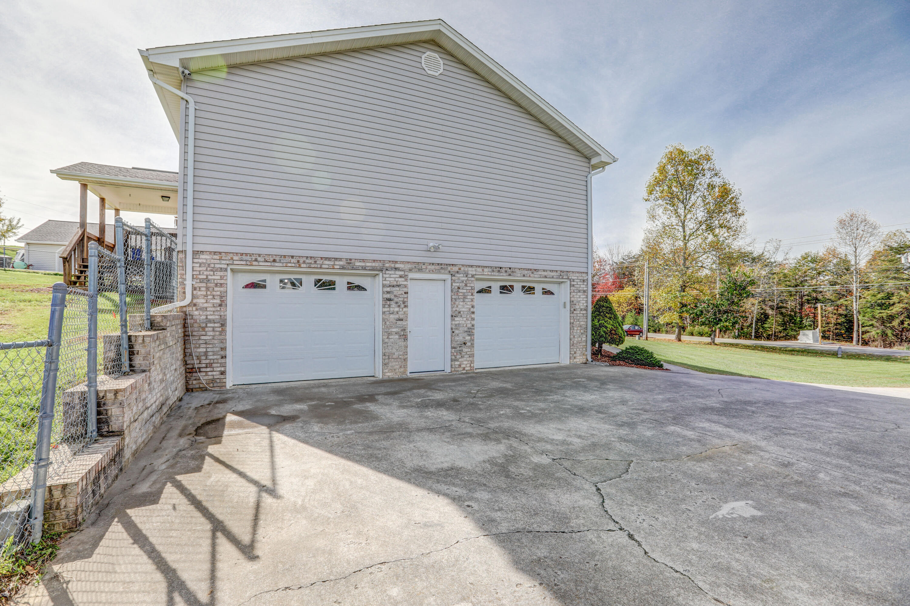 122 Eastern Star Road Jonesborough, TN 37659 - Photo 5 of 38 B42A2579_80_81_82_83