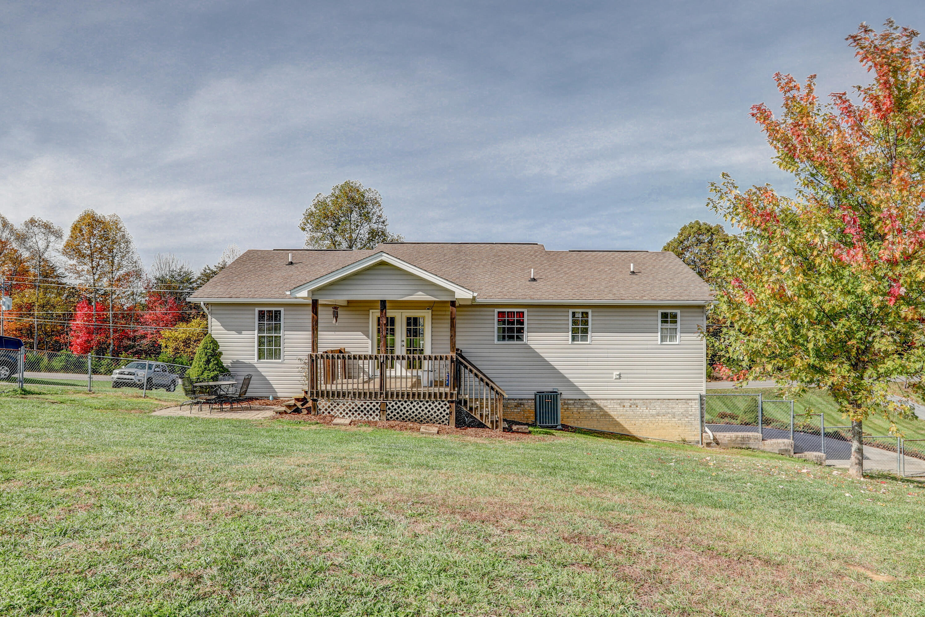 122 Eastern Star Road Jonesborough, TN 37659 - Photo 6 of 38 B42A2589_90_91_92_93