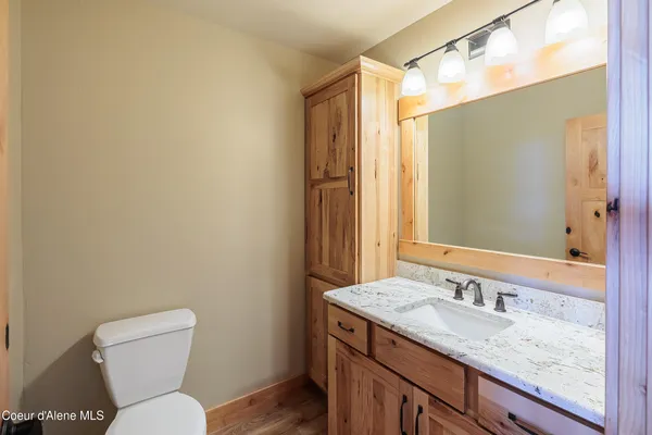 $1,698,000 | 52 Palouse Drive, Unit B10, Nordman, ID 83848