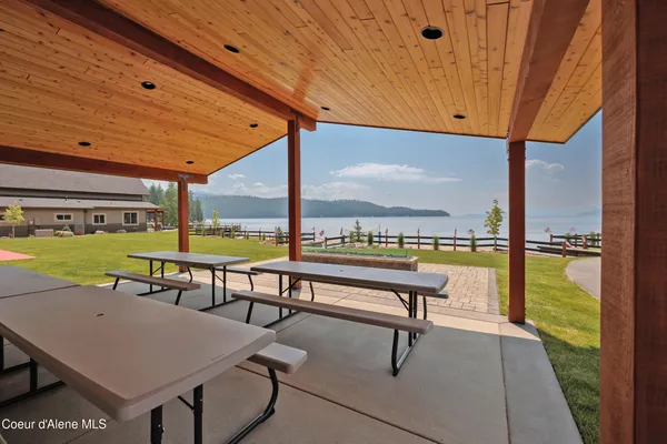 $1,698,000 | 52 Palouse Drive, Unit B10, Nordman, ID 83848