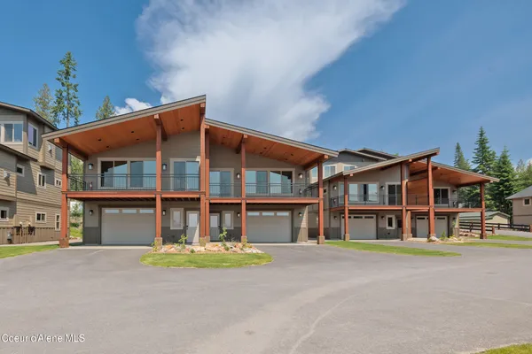 $1,698,000 | 52 Palouse Drive, Unit B10, Nordman, ID 83848