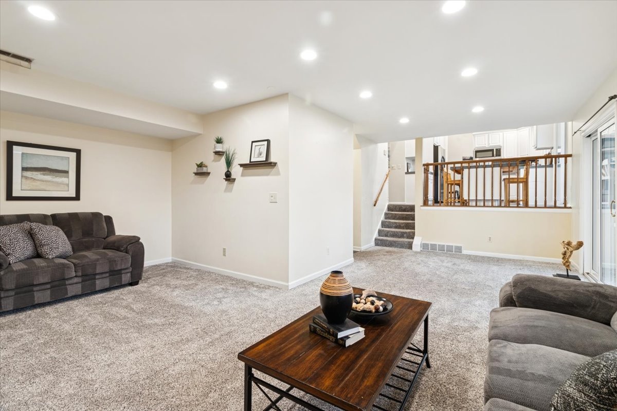 1332 Giese Road Batavia, IL 60510 - Photo 20 of 43