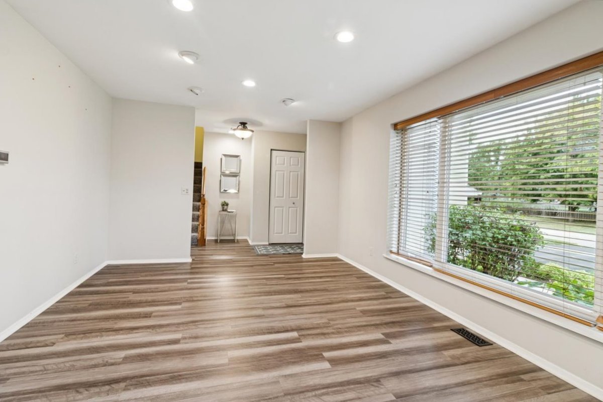 1332 Giese Road Batavia, IL 60510 - Photo 6 of 43