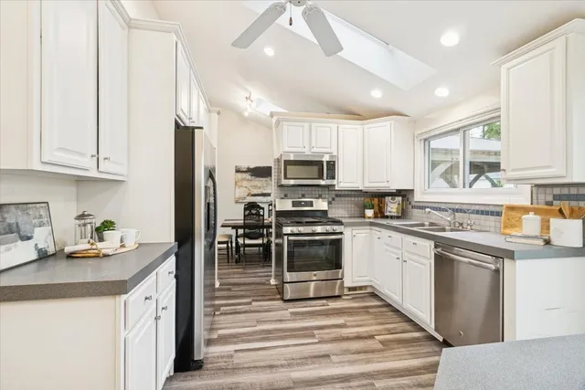 $440,000 | 1332 Giese Road, Batavia, IL 60510