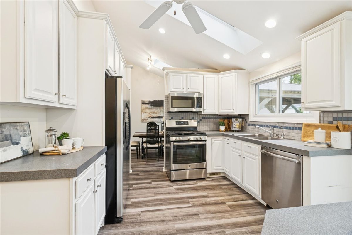 1332 Giese Road Batavia, IL 60510 - Photo 10 of 43