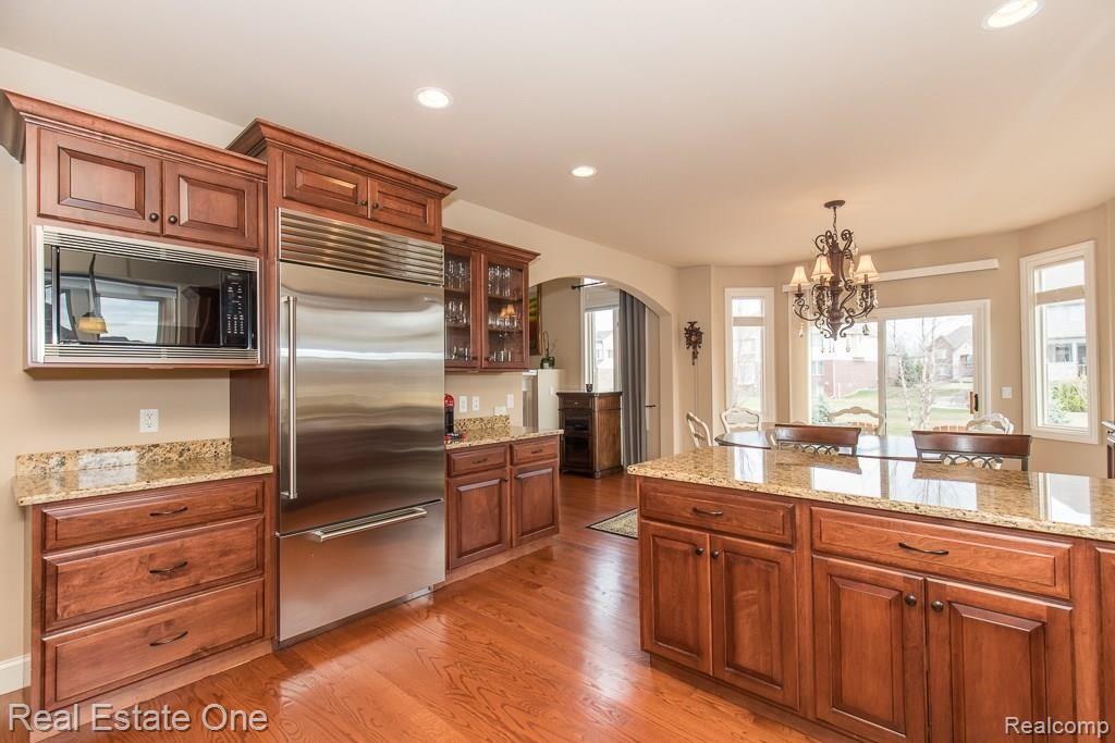 1463 Galena Rochester, MI 48306 - Photo 13 of 39 Galena MLS-W017.jpg