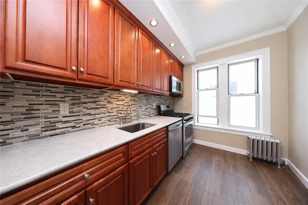 $2,250,000 | 2222 63rd Street | Mapleton