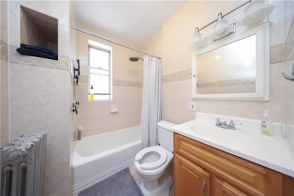 $2,250,000 | 2222 63rd Street | Mapleton