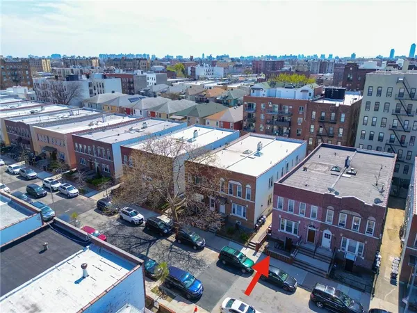 $2,250,000 | 2222 63rd Street | Mapleton