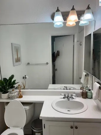 $2,299 | 725 Auburn Place, Hayward, CA 94544