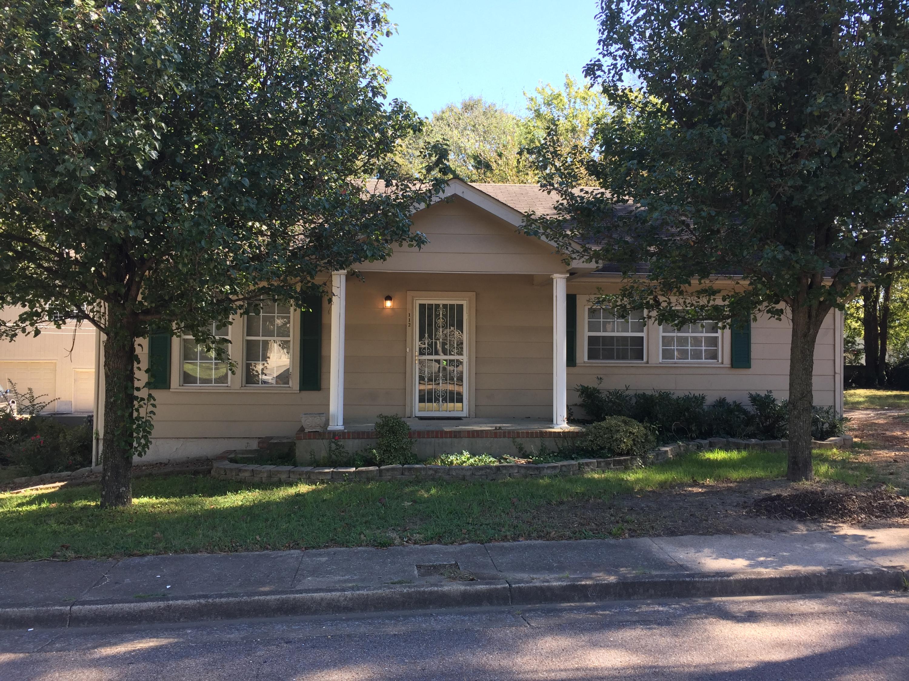 112 South Moore Road Chattanooga, TN 37411 - Photo 1 of 25 Front of house