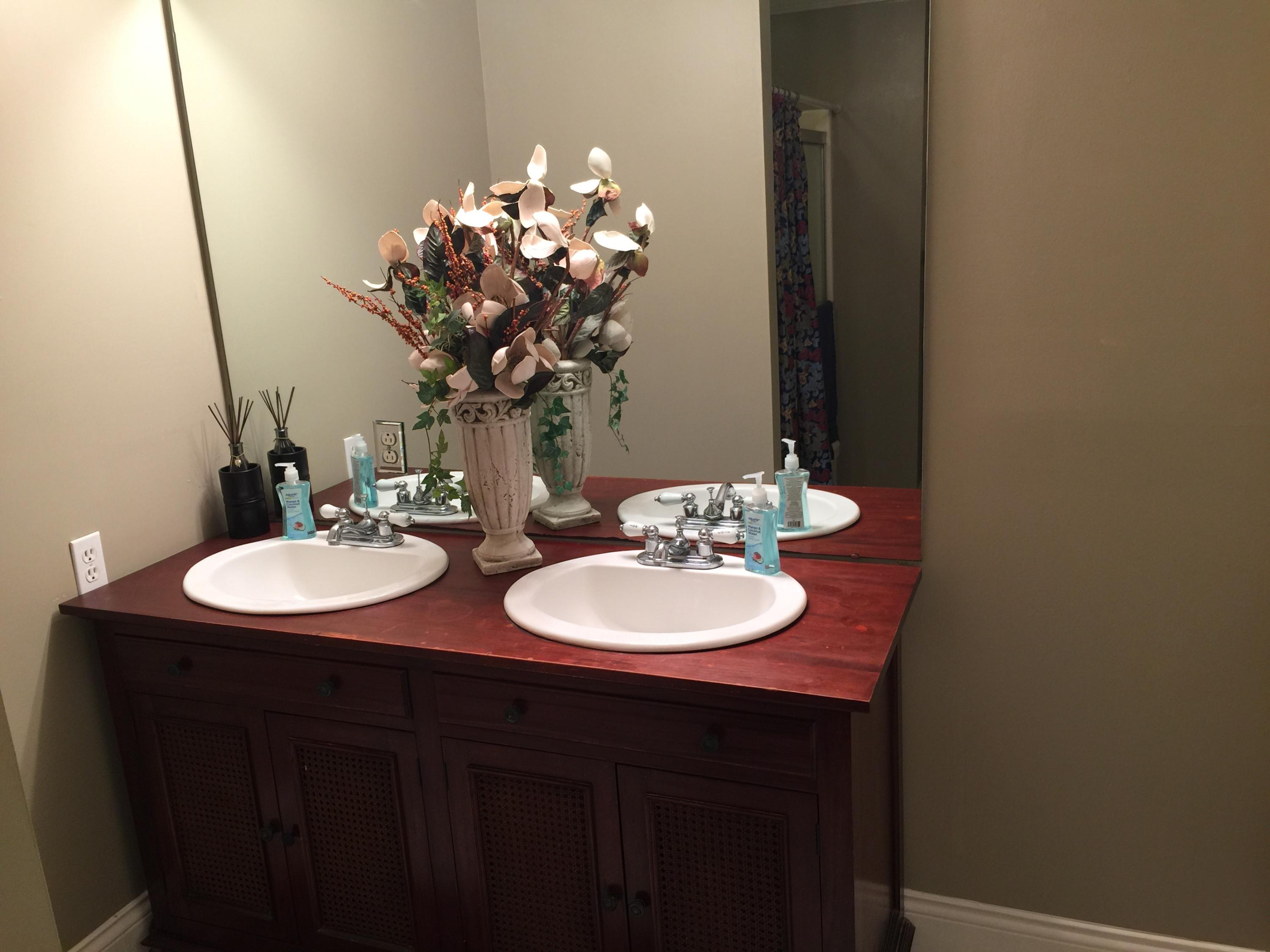 112 South Moore Road Chattanooga, TN 37411 - Photo 16 of 25 Master Bath Vanity