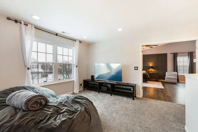 $493,000 | 658 Silver Leaf Lane, Round Lake, IL 60073