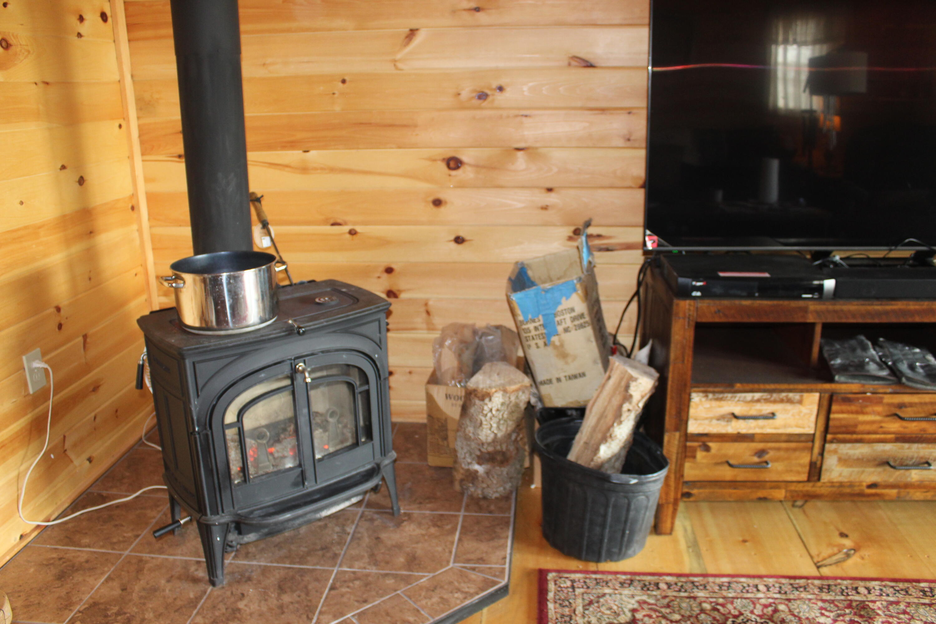 97 Prairie Road Sherman, ME 04776 - Photo 10 of 38 IMG_7137