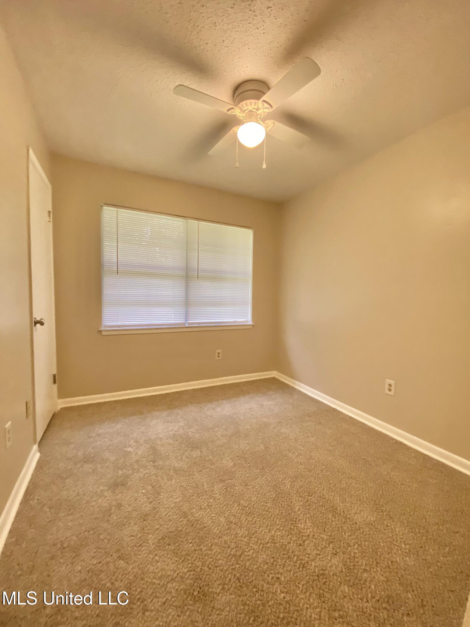 4316 Knowlcrest Drive Moss Point, MS 39562 - Photo 18 of 26 IMG_1711