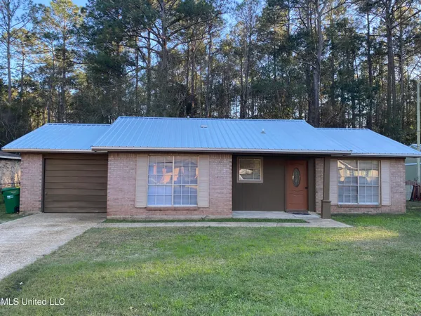 $148,000 | 4316 Knowlcrest Drive, Moss Point, MS 39562