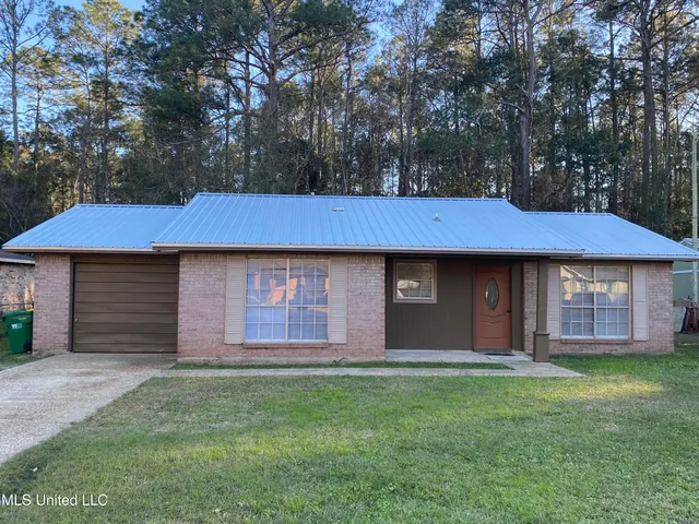 $159,000 | 4316 Knowlcrest Drive, Moss Point, MS 39562