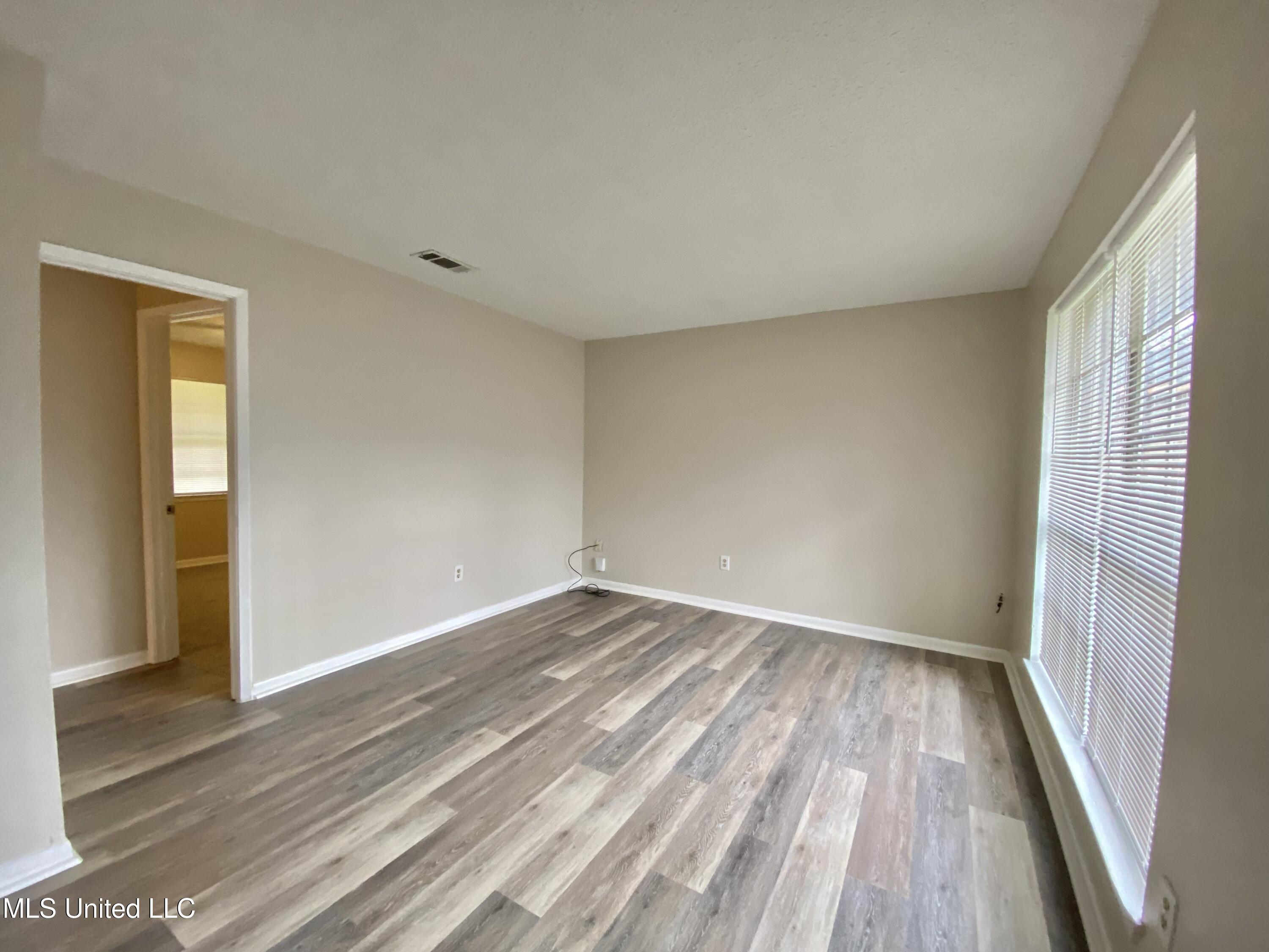 4316 Knowlcrest Drive Moss Point, MS 39562 - Photo 7 of 26 IMG_1718